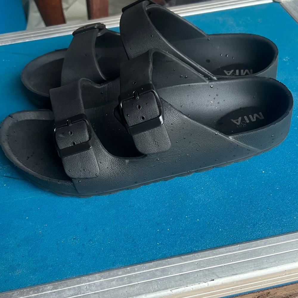MIA Black Buckle Sandals - Picture 2 of 4